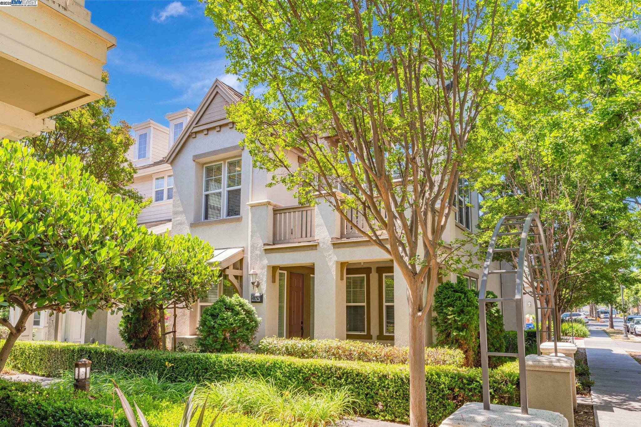Property Photo:  40252 Bonica Rose Terrace  CA 94538 