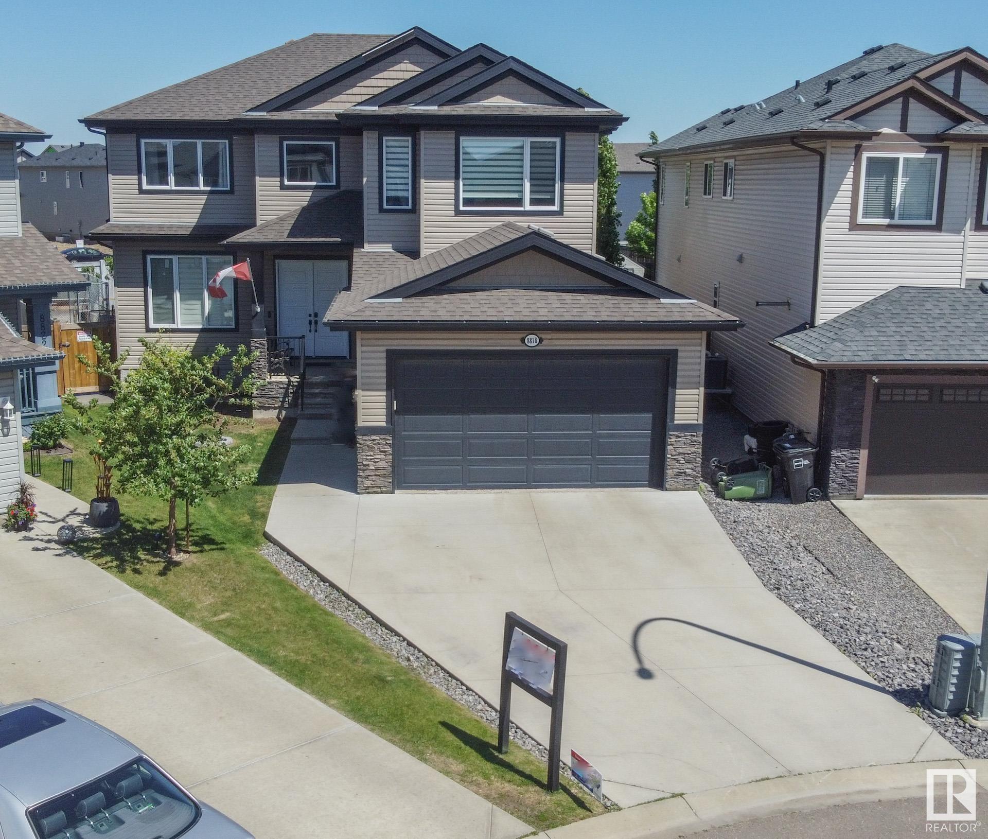Property Photo:  8818 180A Avenue NW  AB T5Z 0J4 