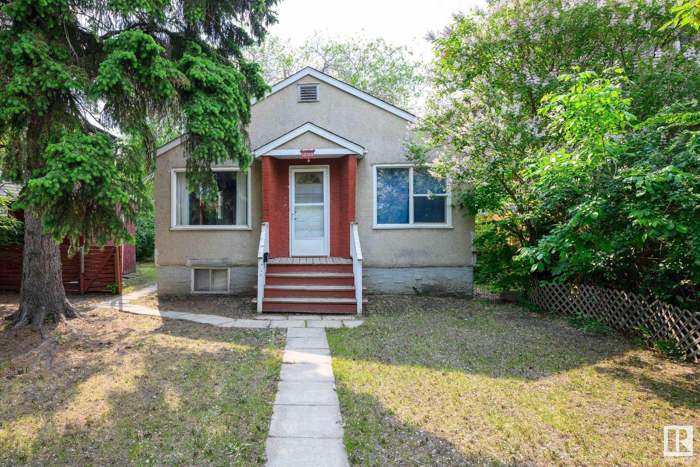 Property Photo:  12018 122 Street NW  AB T5L 0C6 