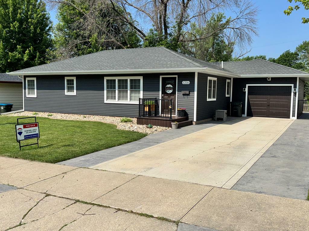1216 N 24th St  Fort Dodge IA 50501 photo