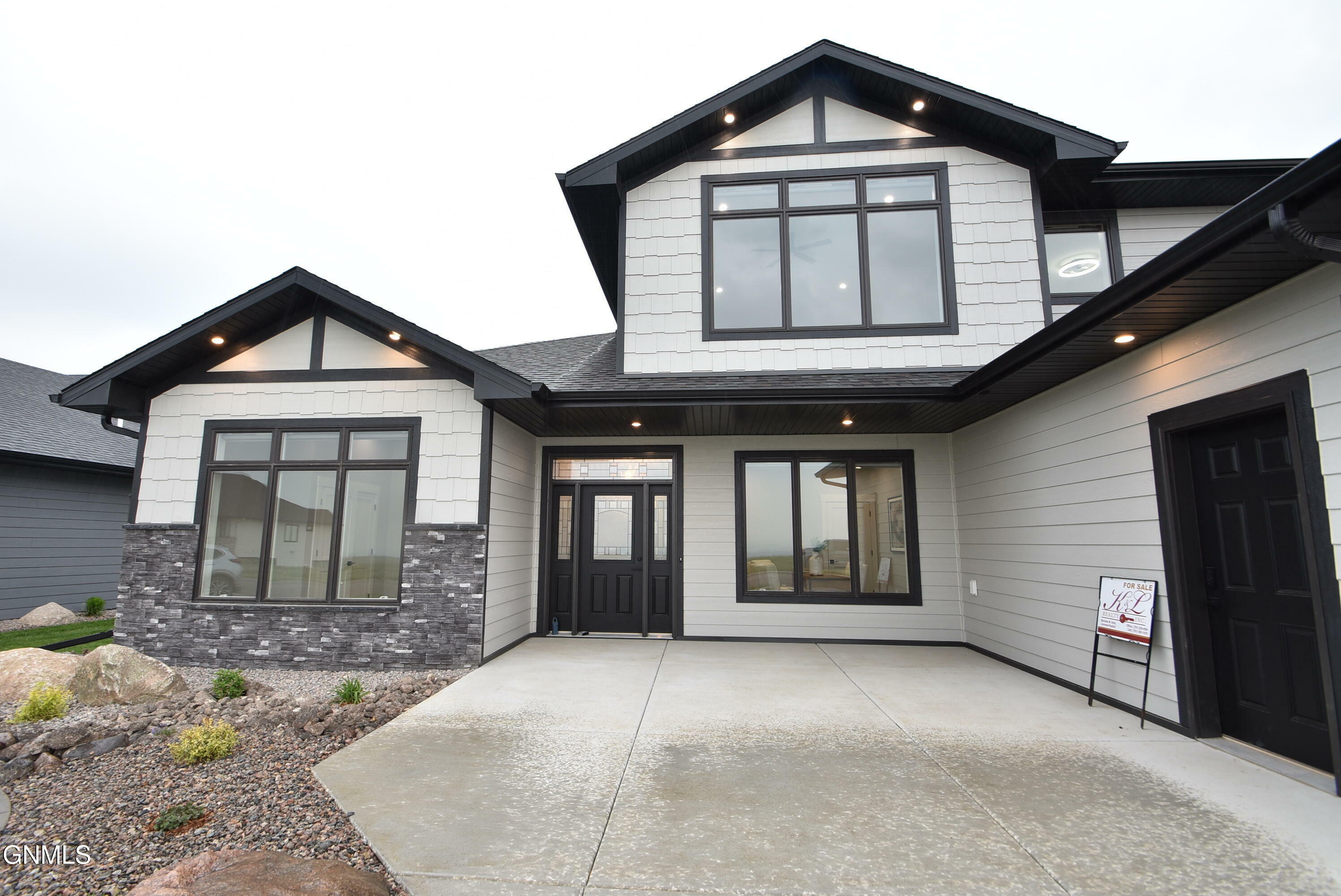 Property Photo: 6119 Crested Butte Road ND 58503