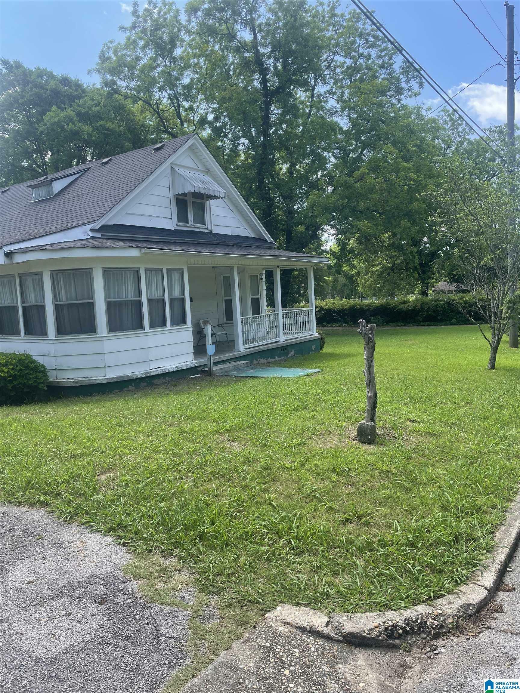 Property Photo: 1615 Stephens Avenue AL 36201