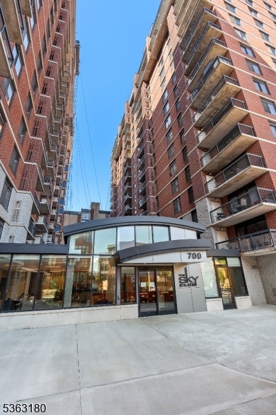 Property Photo: 700 1st St Unit 16pr NJ 07030