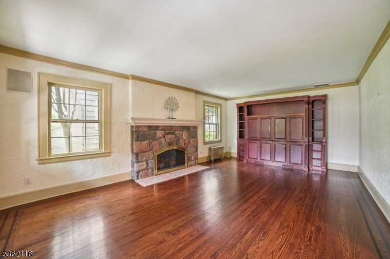 Property Photo: 49 Greenwood Dr NJ 07041