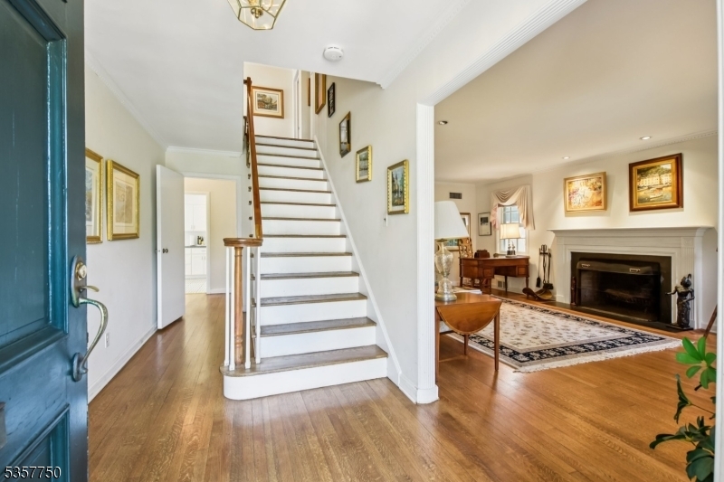 Property Photo: 543 Hartford Ct NJ 07079