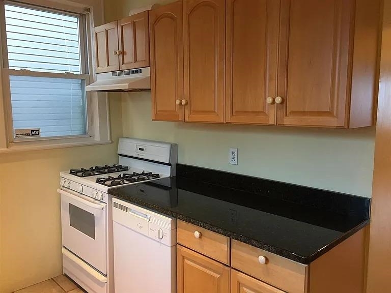 Property Photo: 95 Zabriskie St 2 NJ 07307