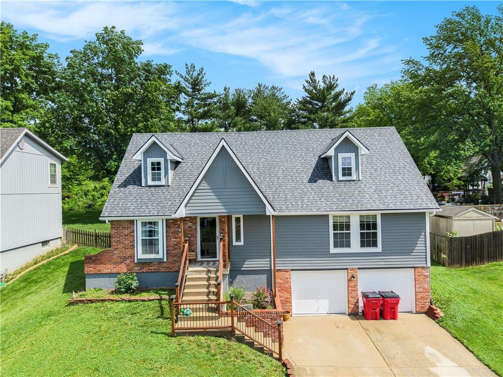 Property Photo:  1117 NW Roanoke Drive  MO 64015 