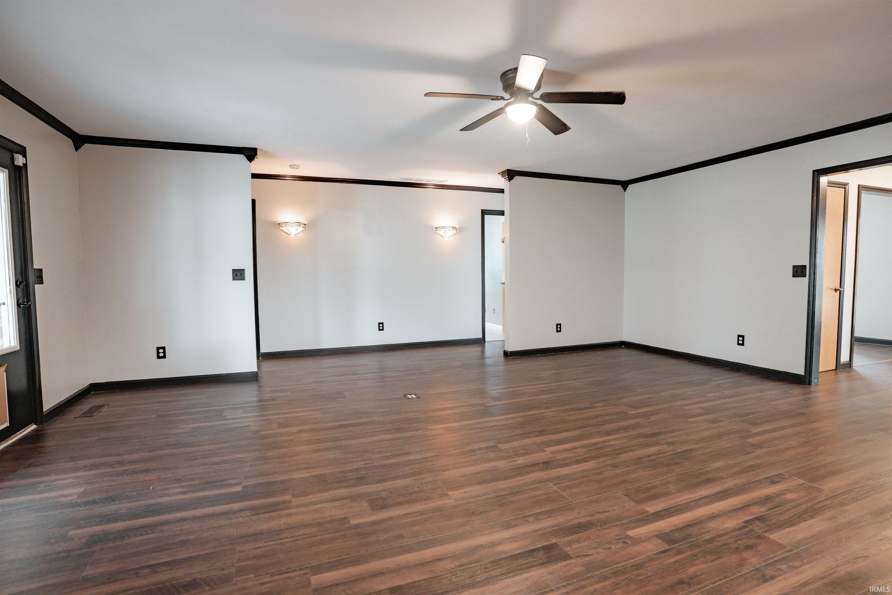Property Photo: 2677 Briarcliff Drive IN 47630