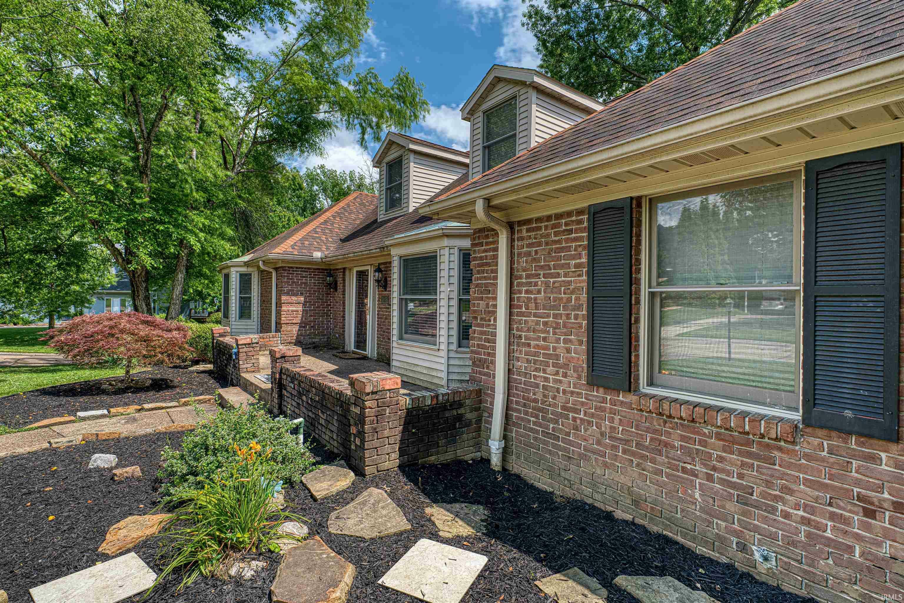 Property Photo: 505 Wyndclyff Drive IN 47711