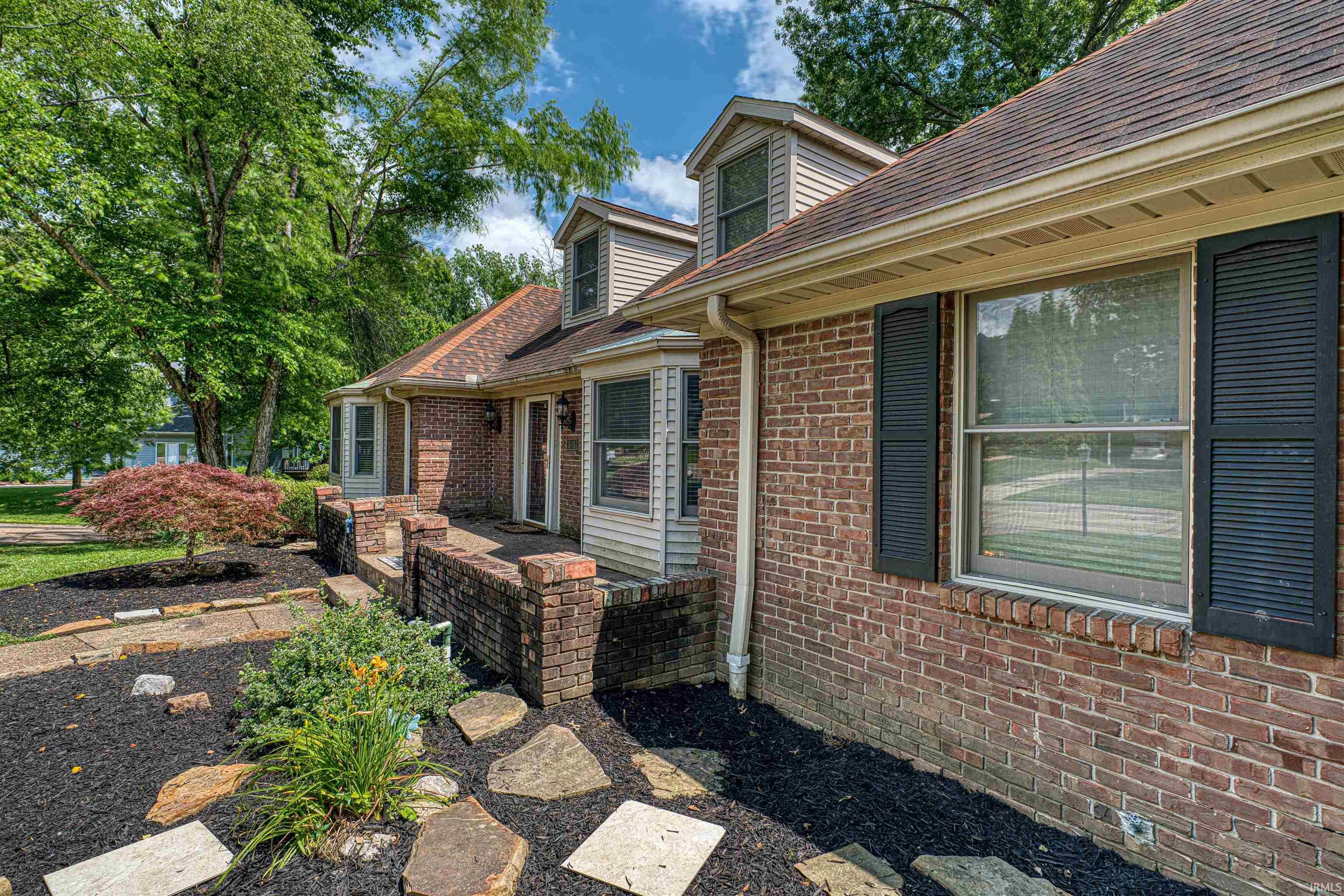 Property Photo: 505 Wyndclyff Drive IN 47711