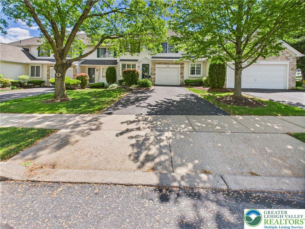 Property Photo: 3006 Hope Ridge Drive PA 18045