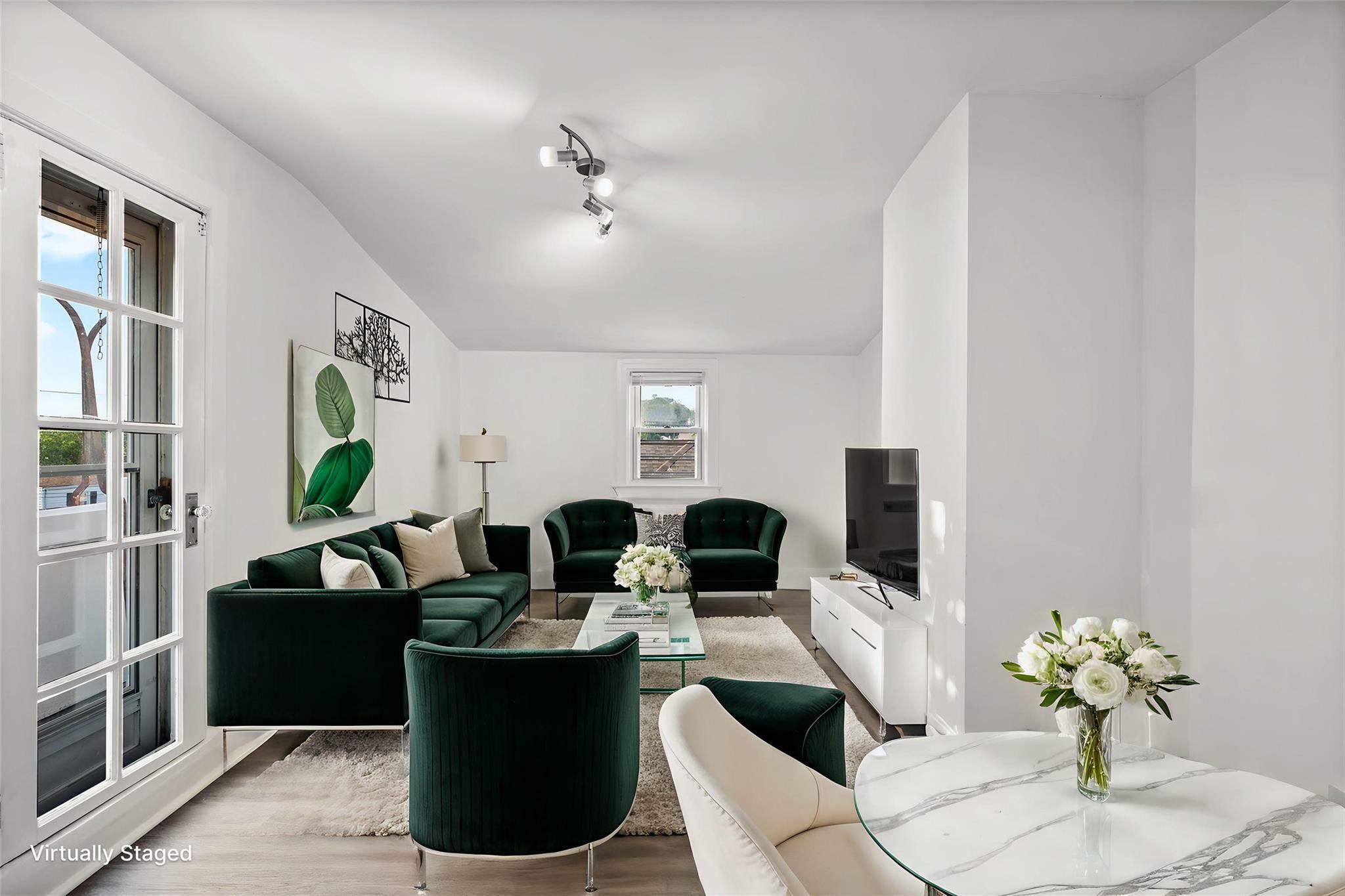 Property Photo: 46 N High 4 NY 10707