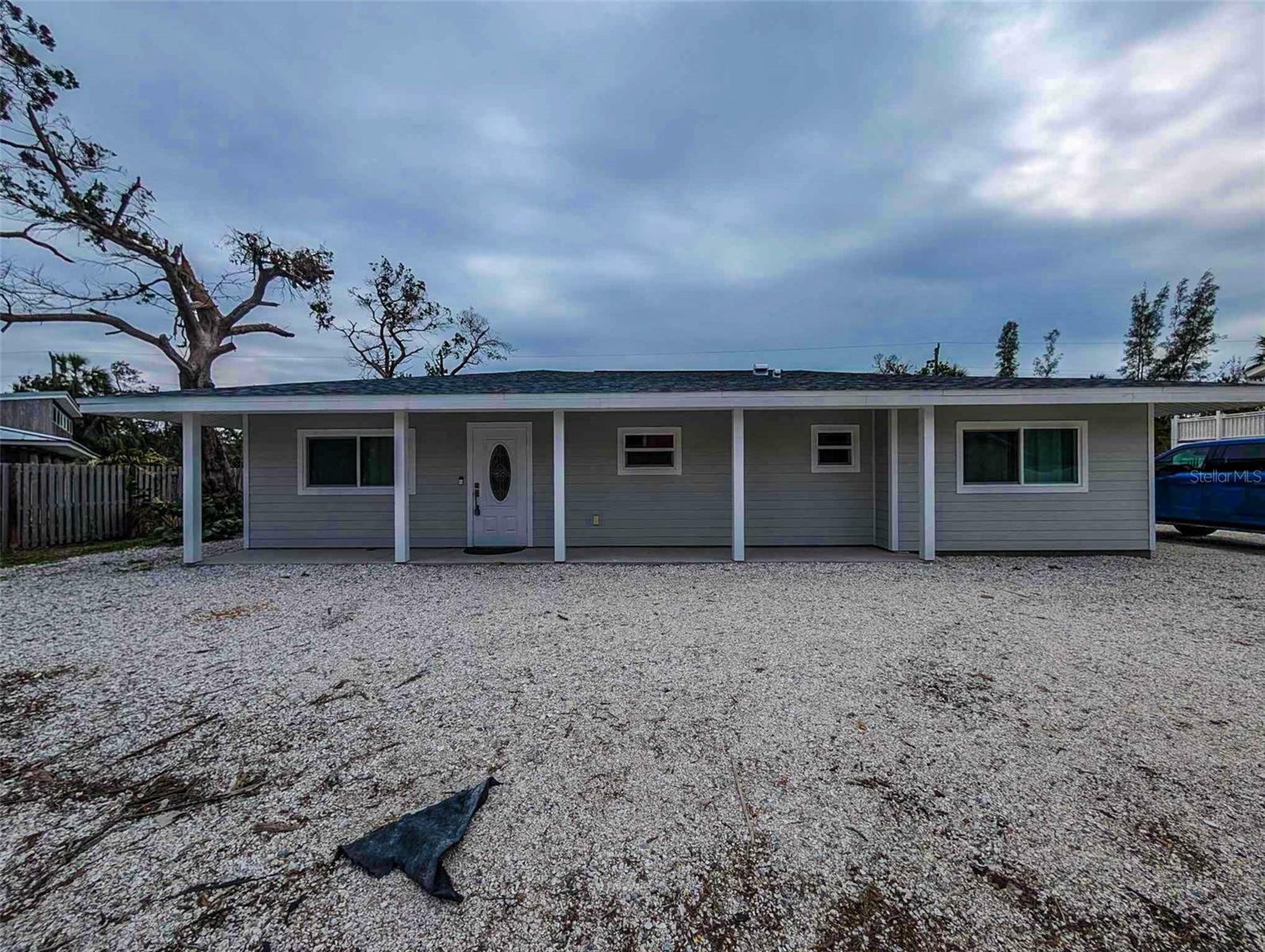 Property Photo: 608 Saint Judes Drive FL 34228