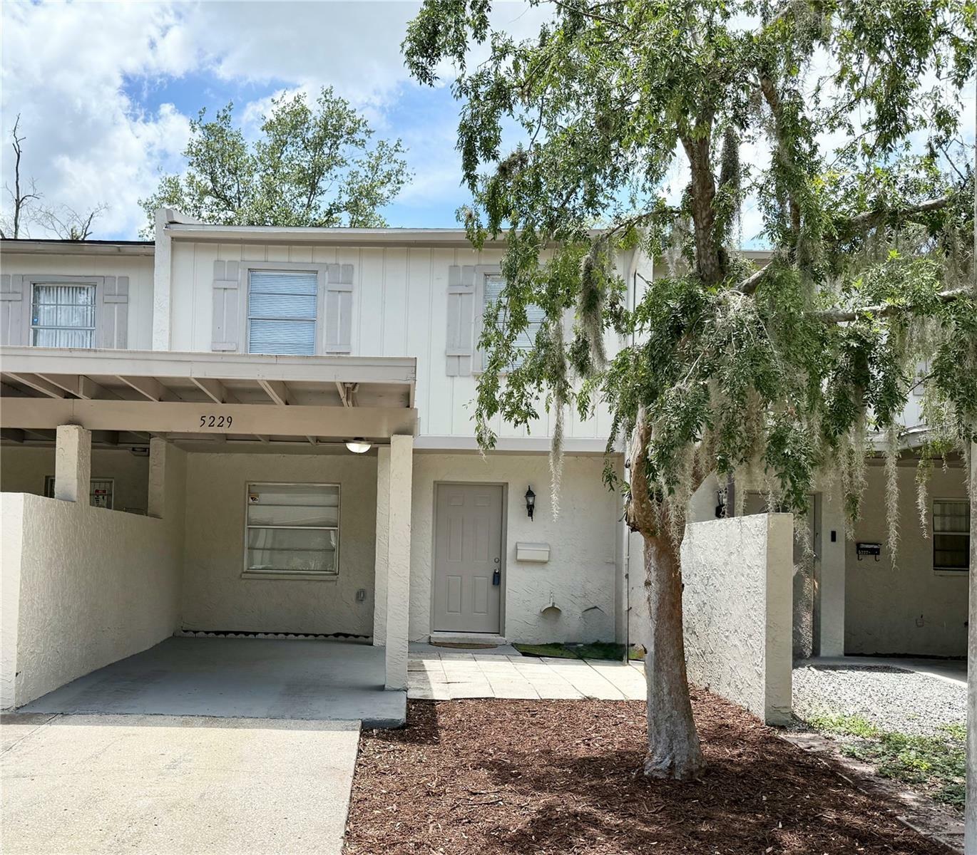 Property Photo: 5229 Tennis Court Circle FL 33617
