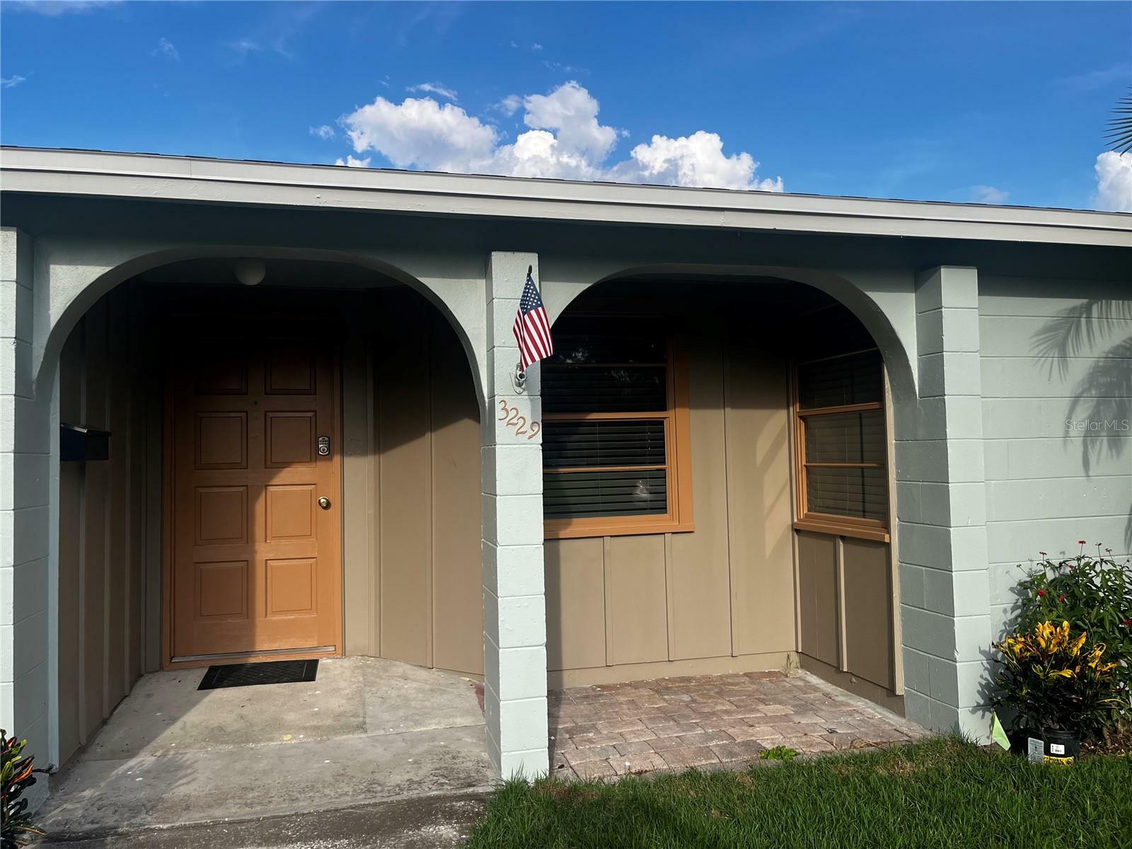 Property Photo: 3229 12th Street N FL 33704