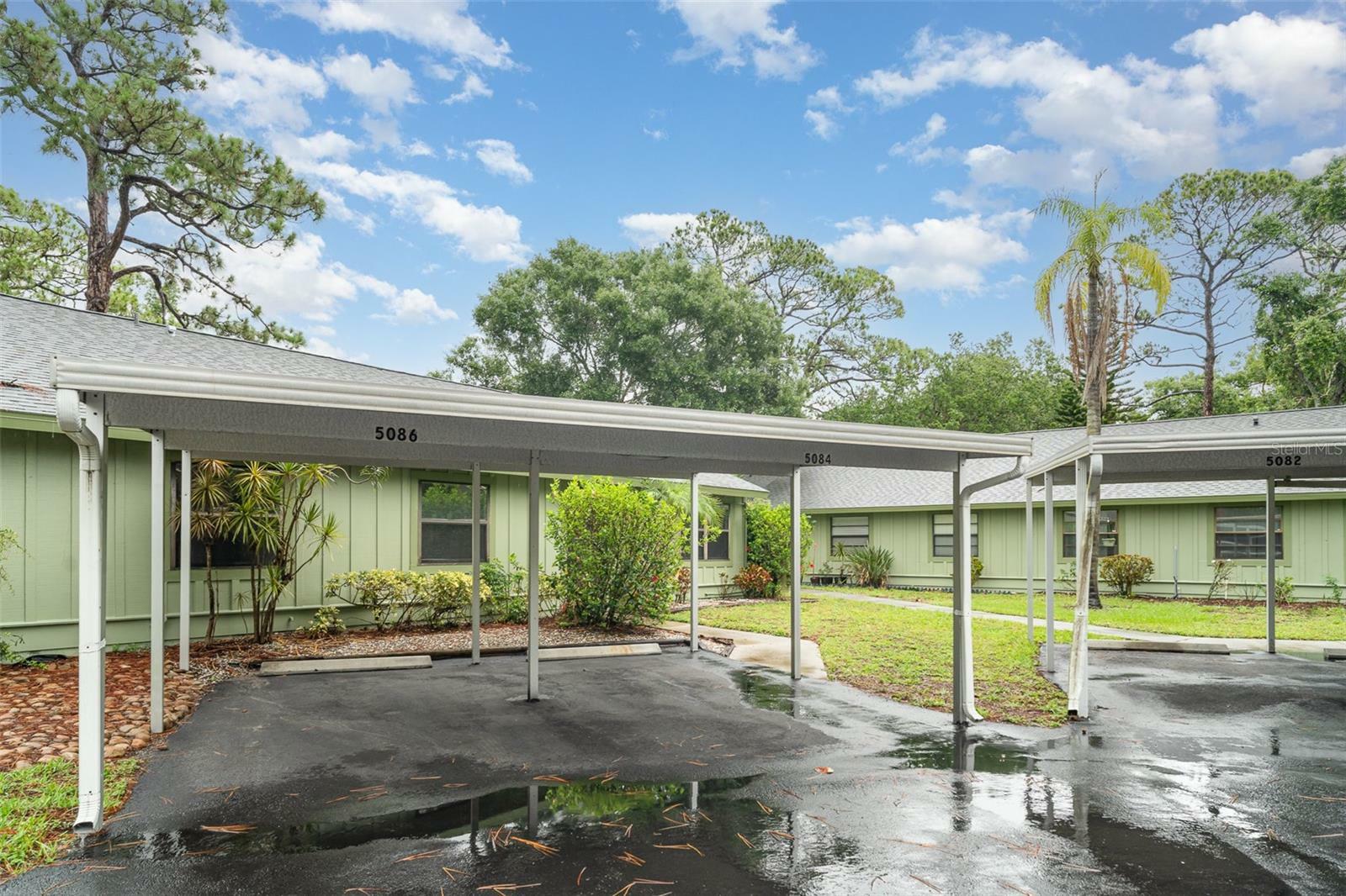 Property Photo: 5084 Barrington Circle 3202 FL 34234