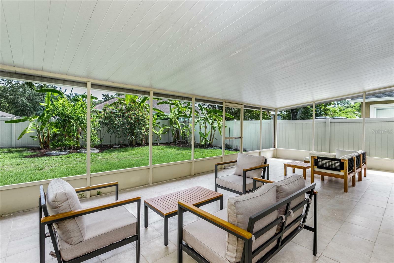 Property Photo: 12335 Glenfield Avenue FL 33626