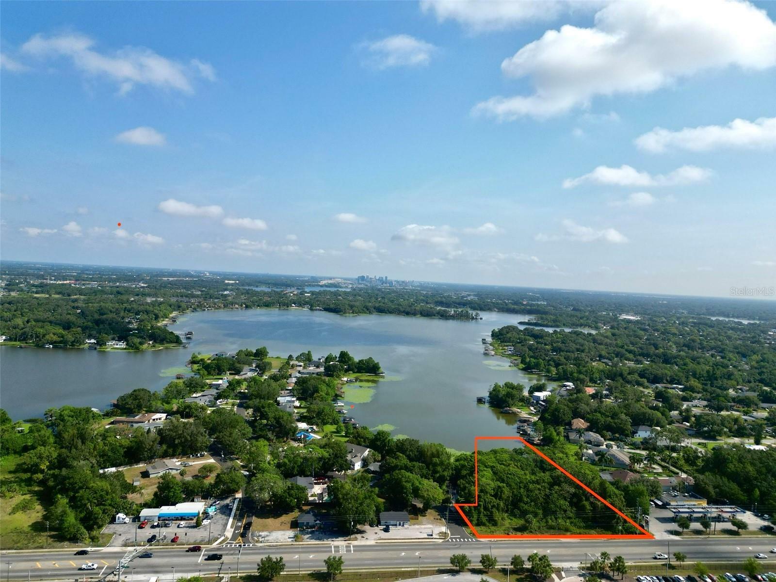 Property Photo:  643 W Oak Ridge Road  FL 32809 