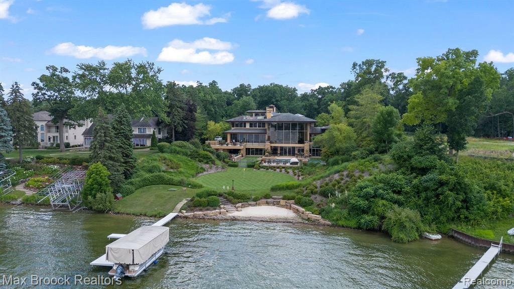 4790 Dow Ridge Road  Orchard Lake MI 48324 2327 photo