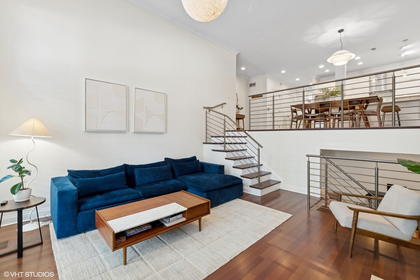 Property Photo: 3020 N Sheffield Avenue 1N IL 60657
