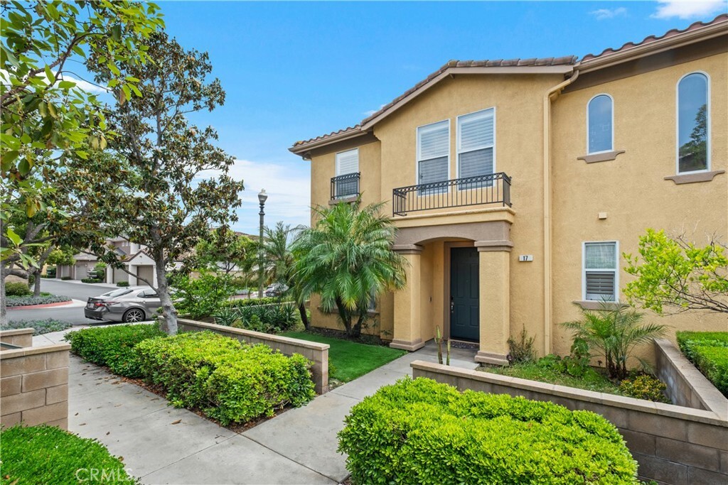 Property Photo:  17 Crescent City  CA 92602 