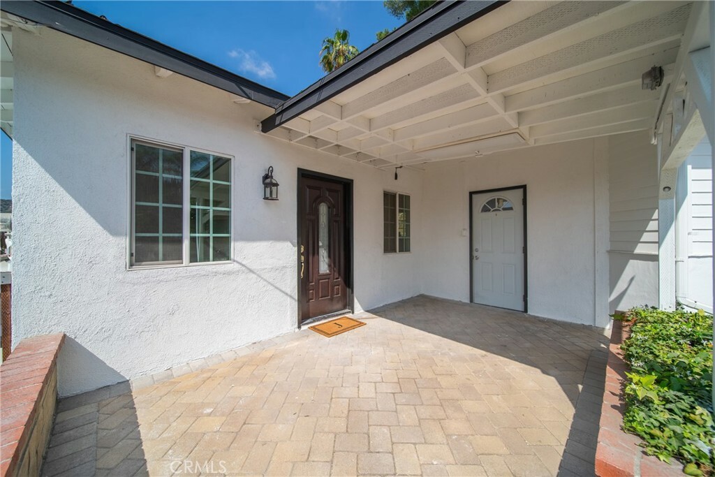 Property Photo: 2035 Las Colinas Avenue CA 90041