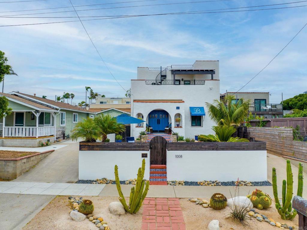 Property Photo: 1008 S Ditmar Street CA 92054