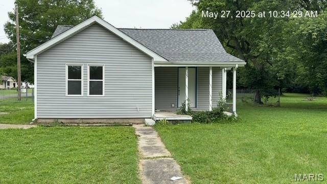 327 Illinois Avenue  Sikeston MO 63801 photo
