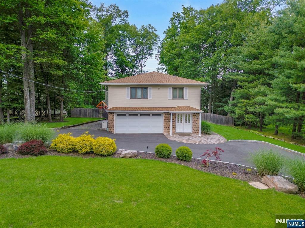 Property Photo: 81 Locust Lane NJ 07458
