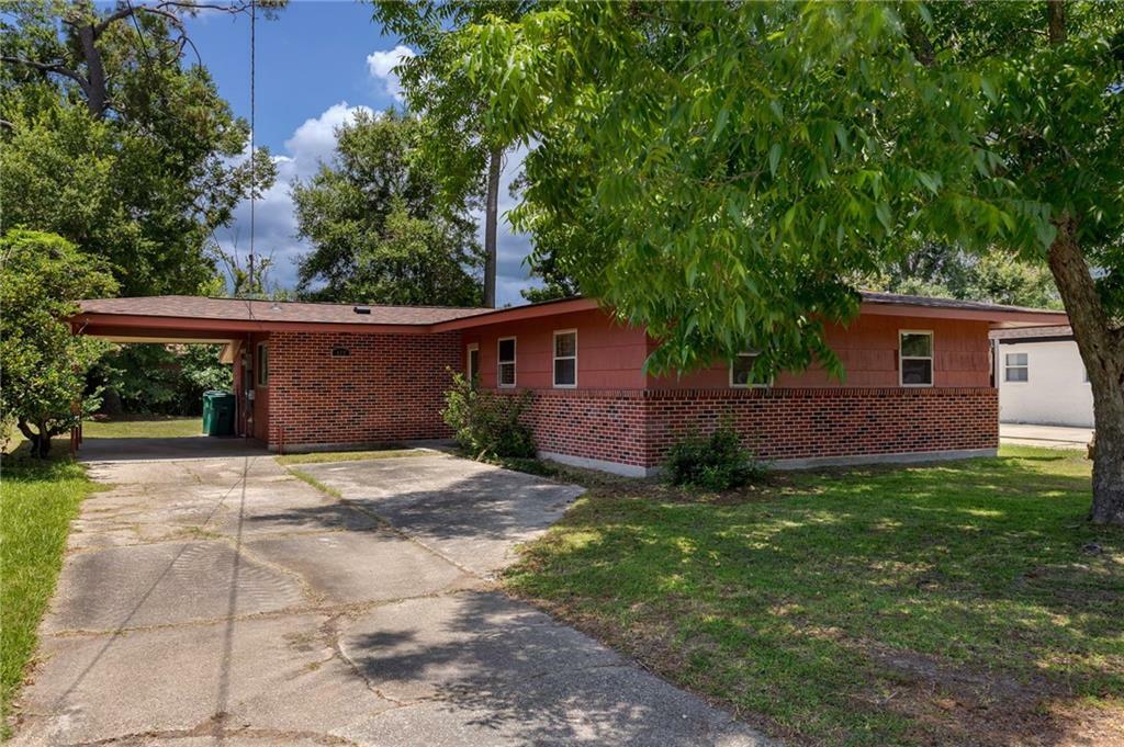 Property Photo: 472 Cumberland Drive LA 70458