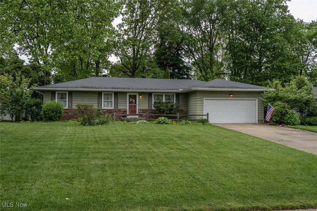 Property Photo: 2785 Greenridge Road OH 44203