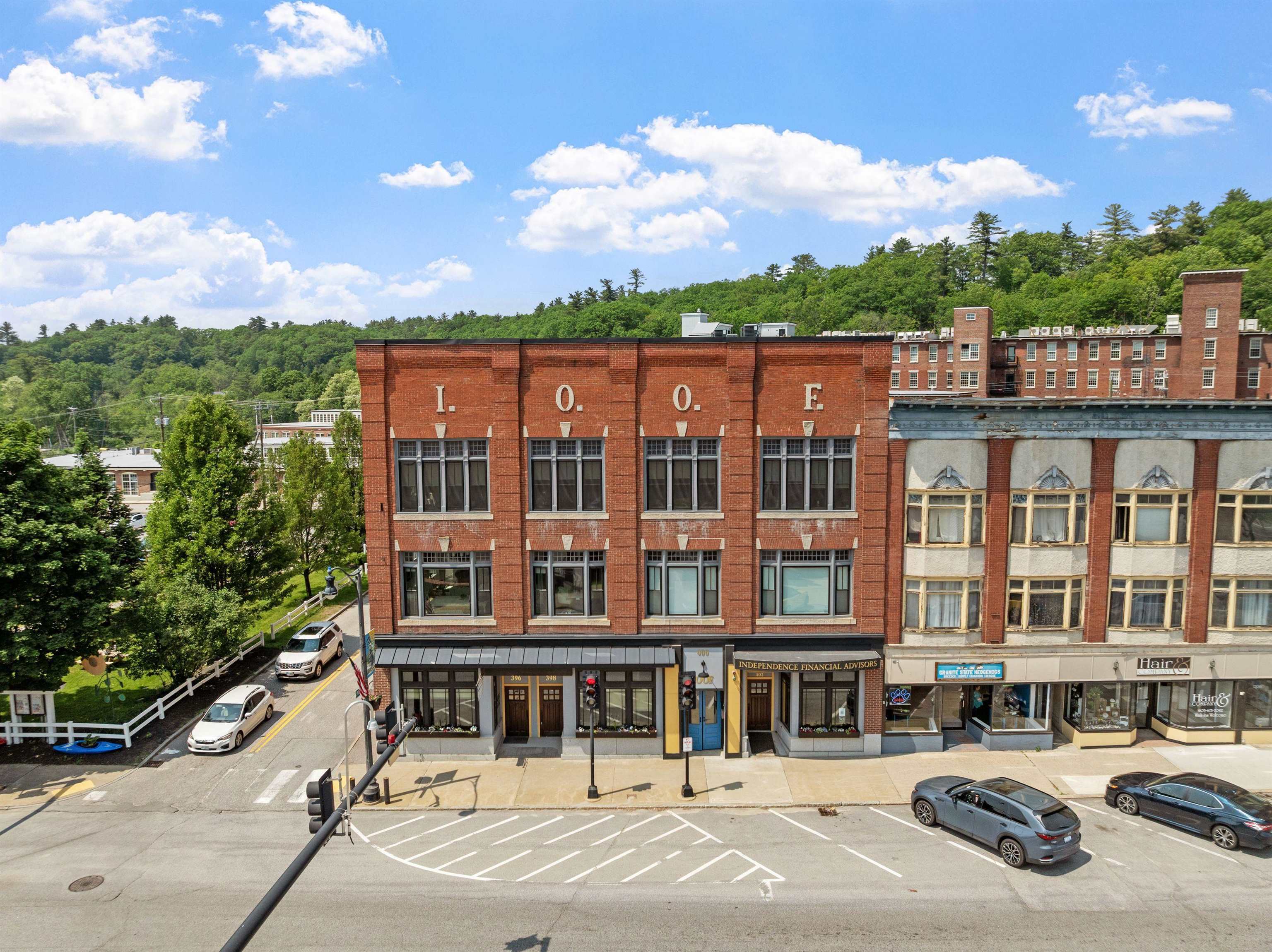 Property Photo:  400 Central Street  NH 03235 