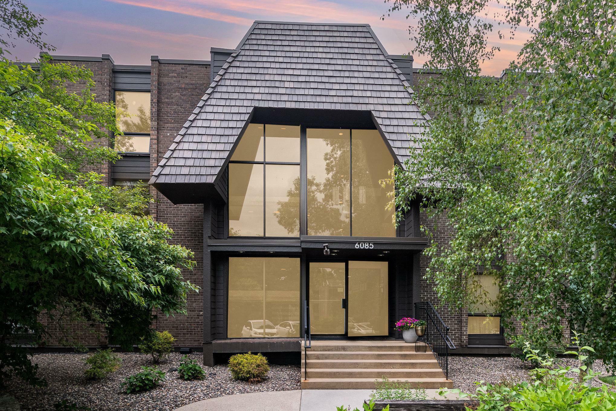 Property Photo: 6085 Lincoln Drive 220 MN 55436