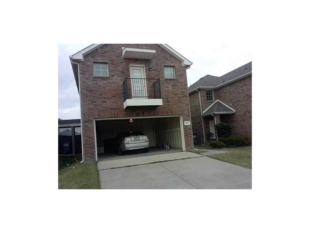 Property Photo:  616 Fleming Street  TX 75098 