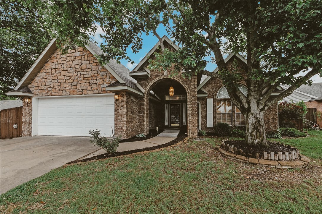 Property Photo:  407 N 40th Street  AR 72756 