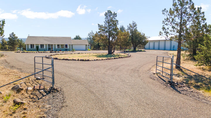 11518 SE View Top Lane  Prineville OR 97754 photo