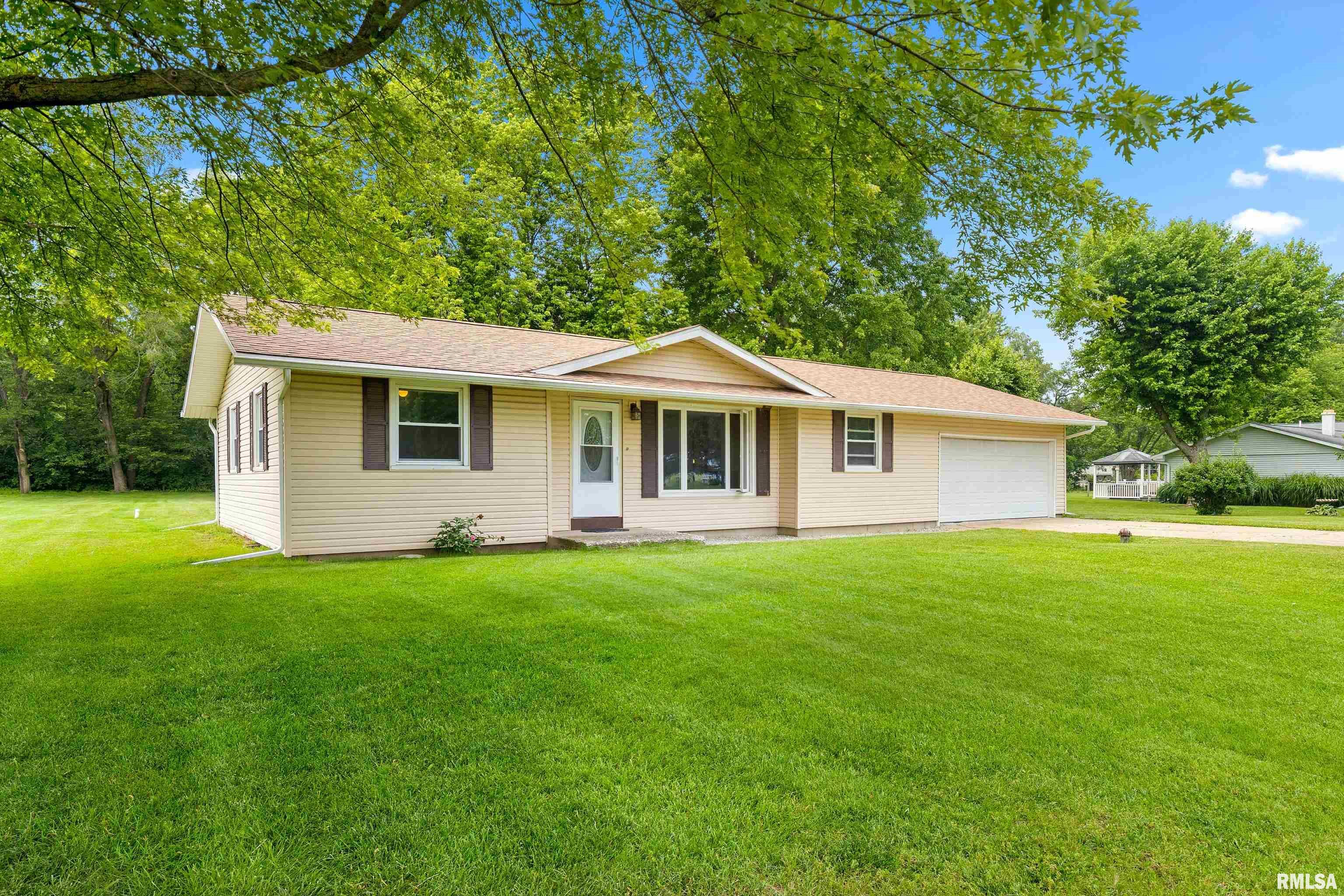 Property Photo:  13911 Winfield Drive  IL 61546 