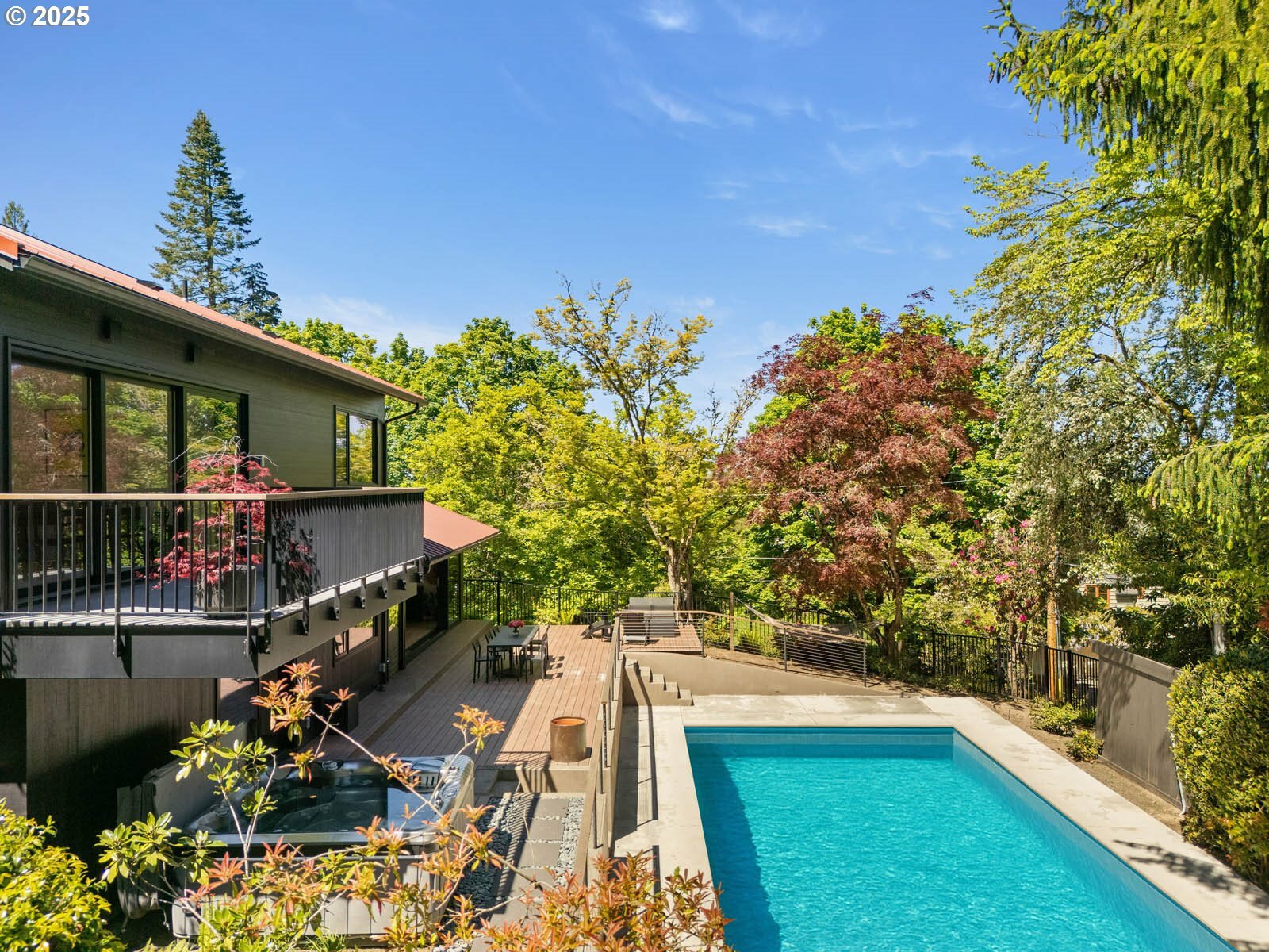 Property Photo: 2930 NW Quimby St OR 97210