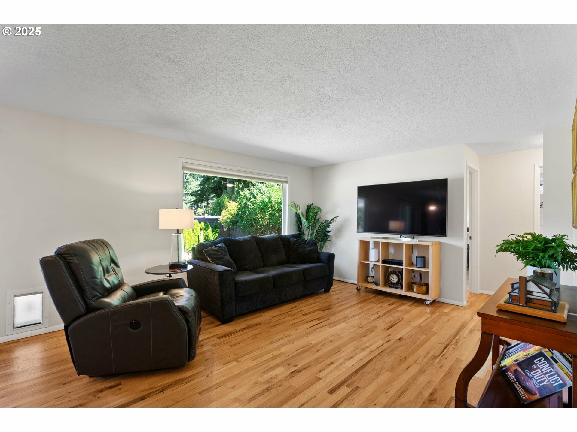 Property Photo: 18344 Terry Ave OR 97035
