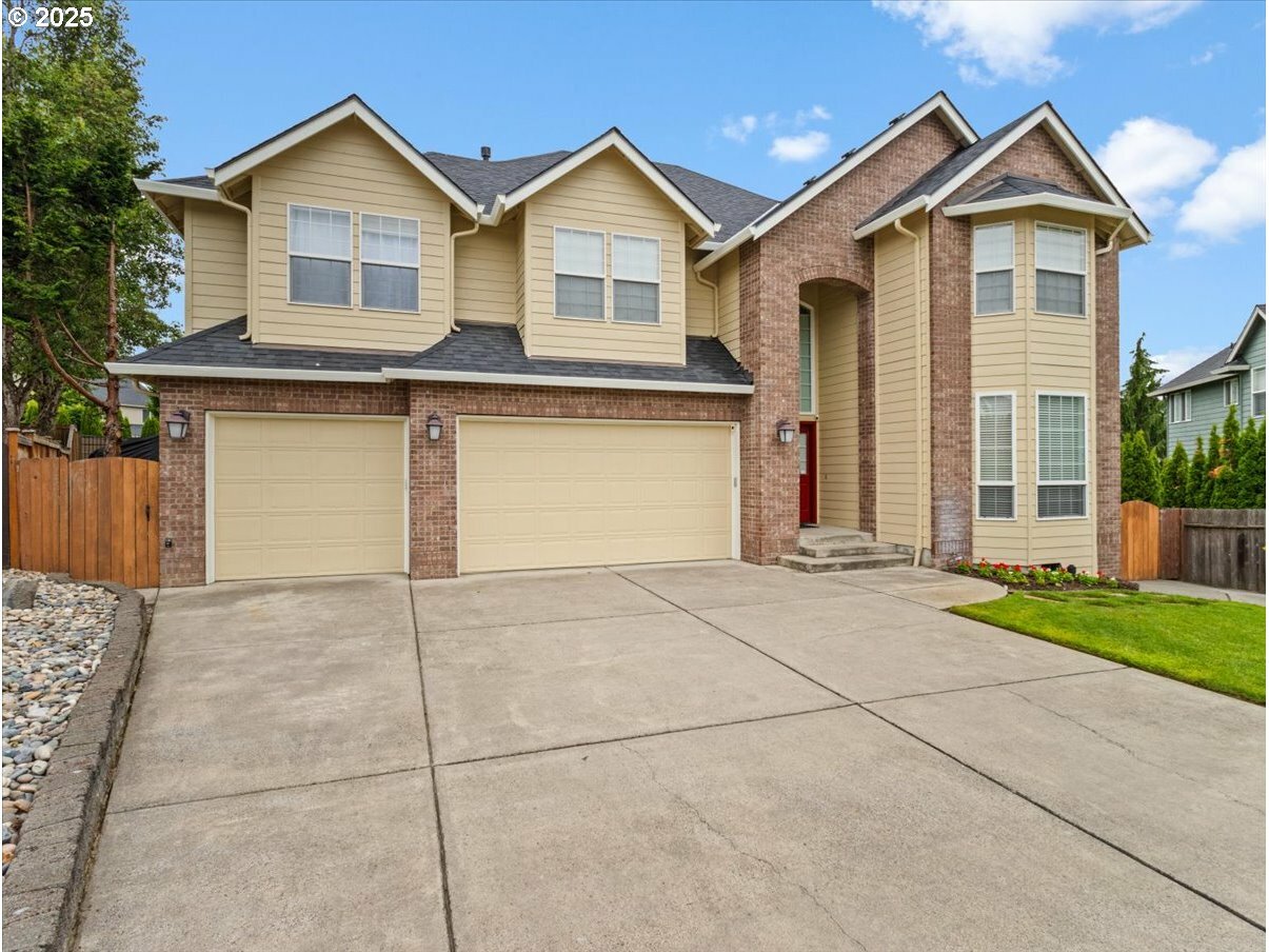 Property Photo:  13704 NW 49th Ave  WA 98685 