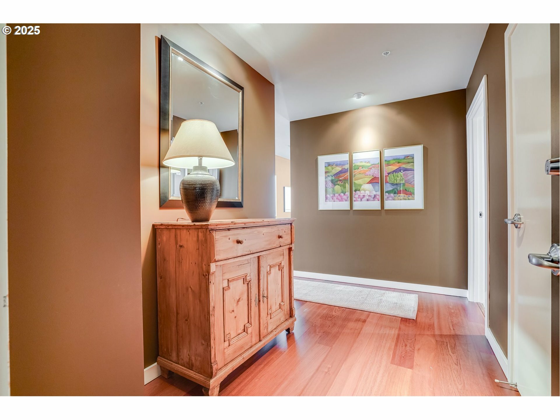 Property Photo: 1920 S River Dr 1001 OR 97201