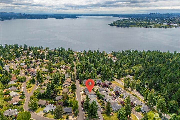 Property Photo:  11433  80th Avenue NE  WA 98034 