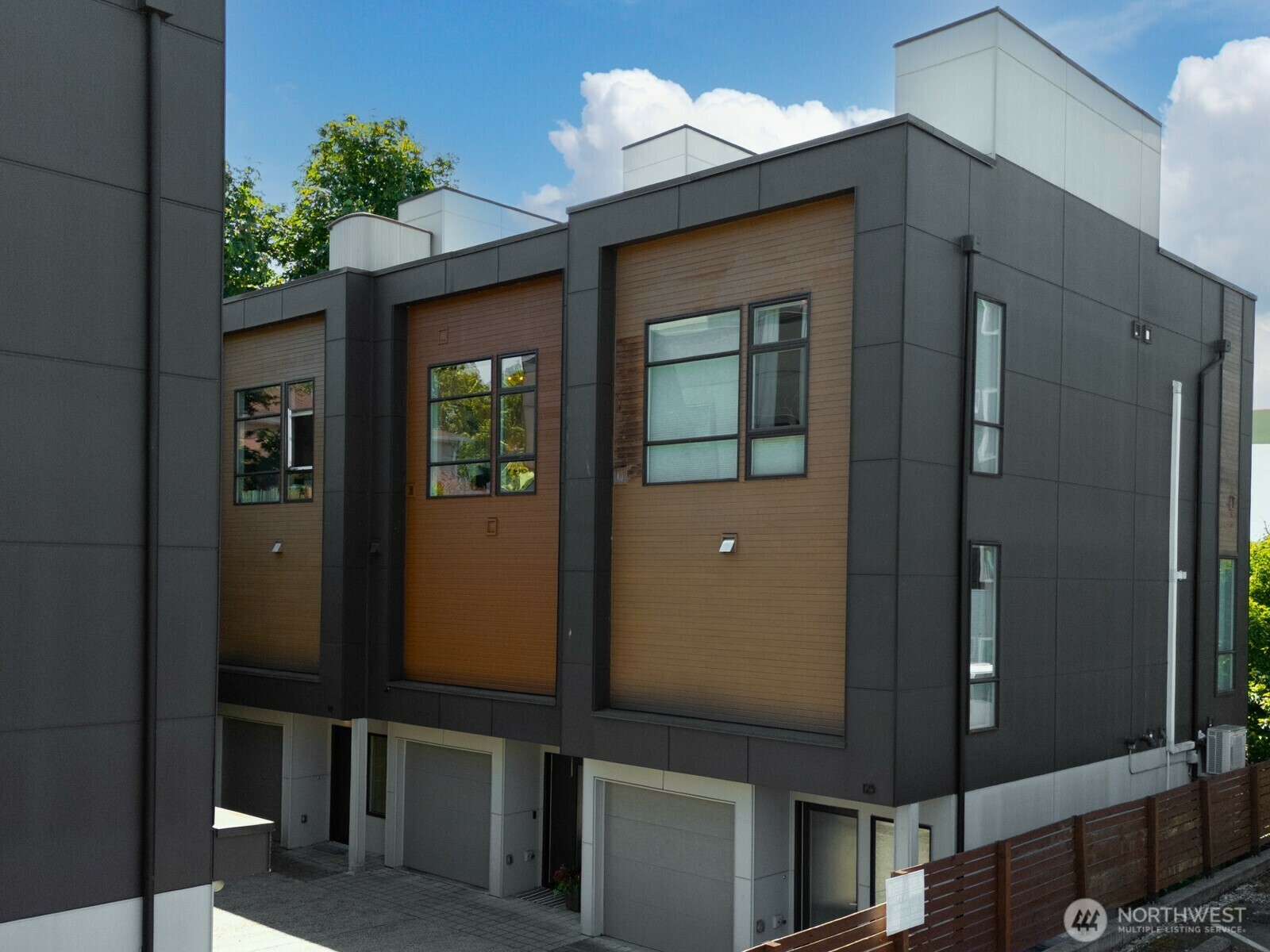 Property Photo:  123  20th Avenue  WA 98122 