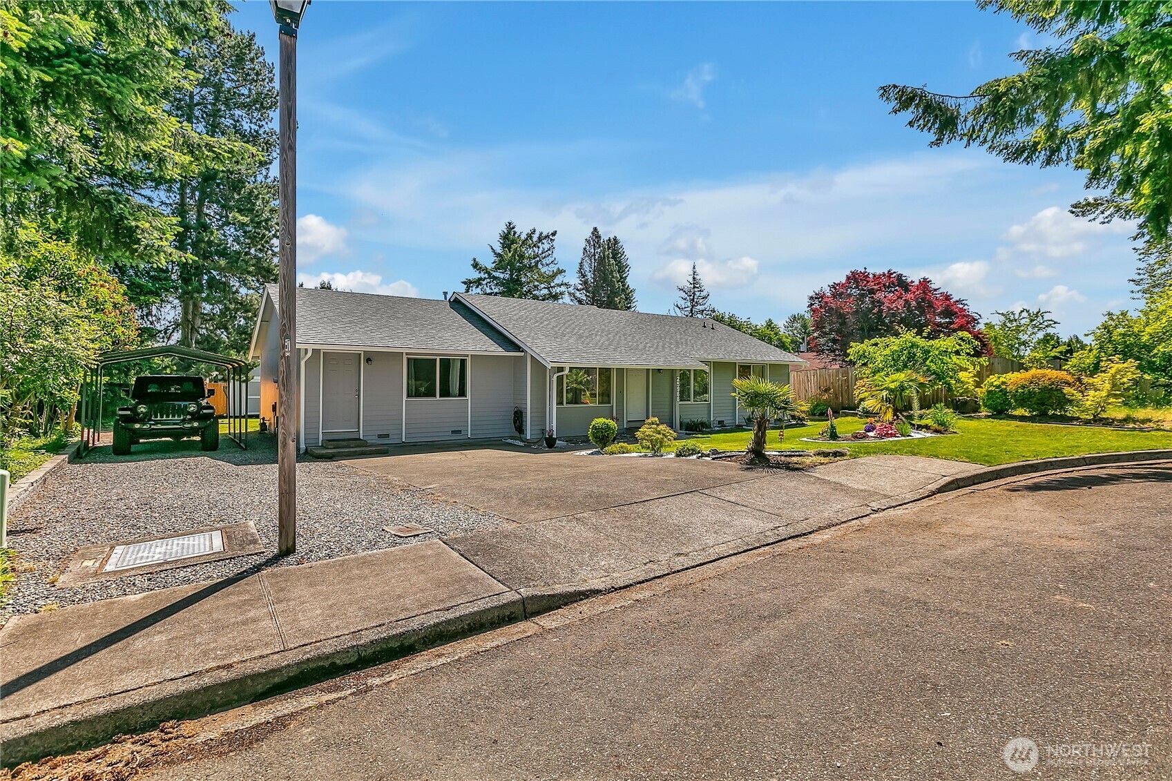 Property Photo:  25966  129th Avenue SE  WA 98030 