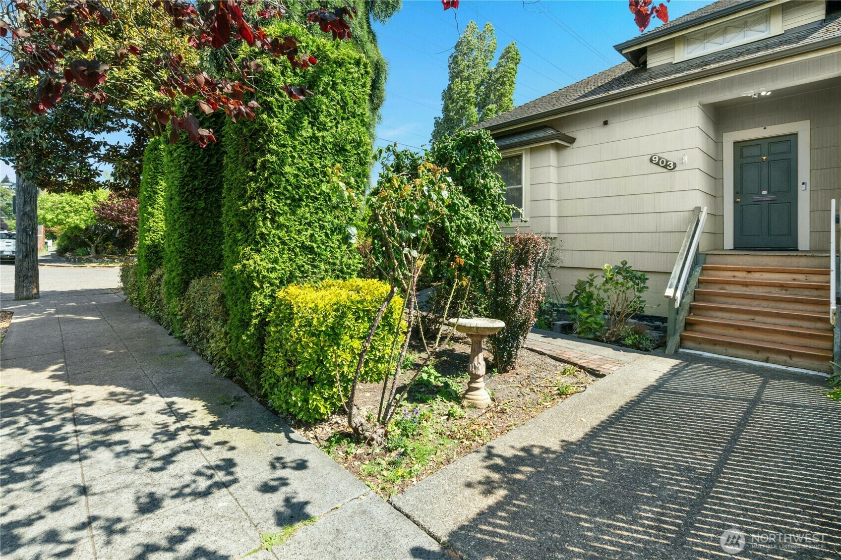Property Photo: 903 NW 50th Street WA 98107