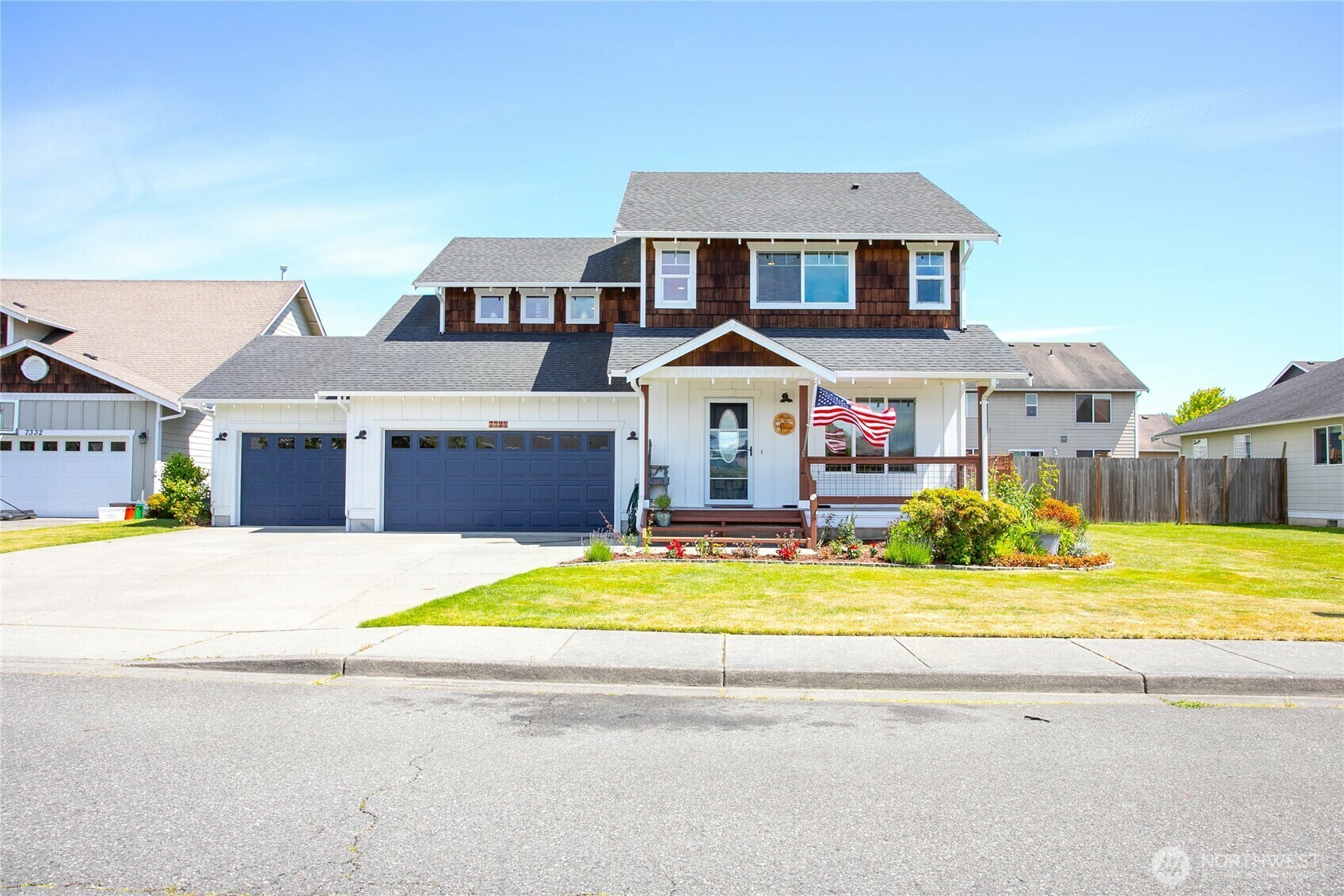 7328  Seashell Way  Blaine WA 98230 photo