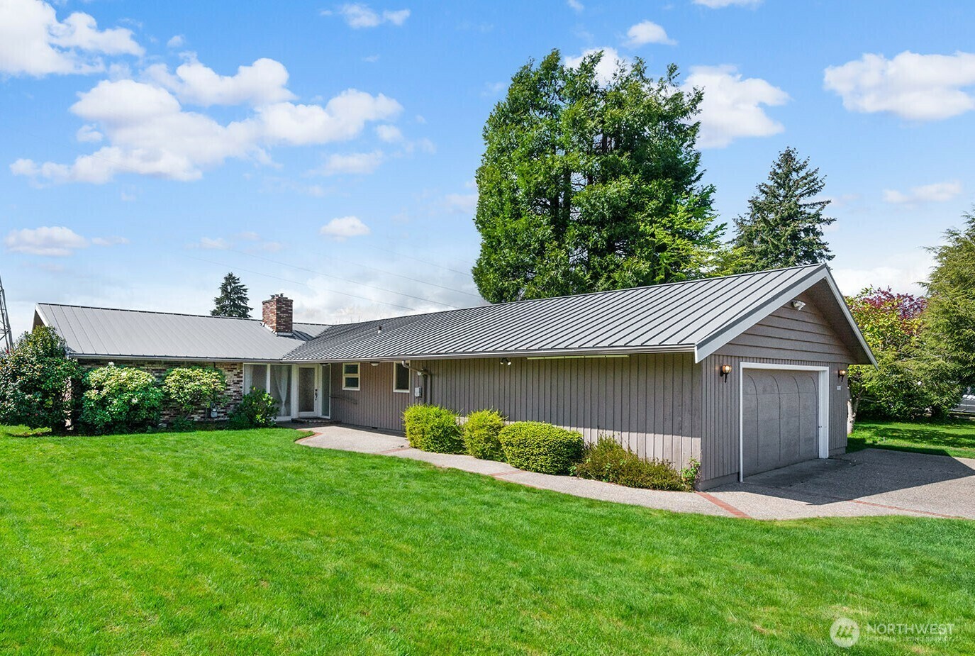 1817  125th Avenue SE  Bellevue WA 98005 photo