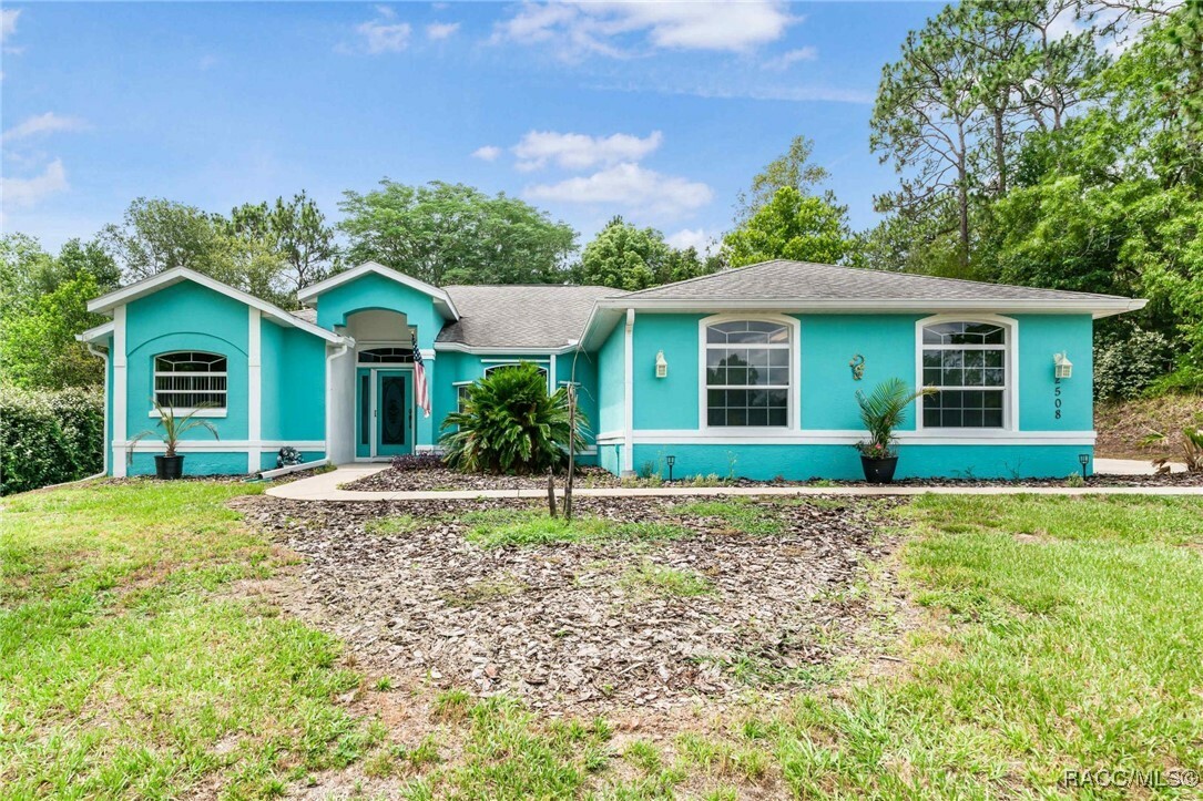 Property Photo: 2508 E Celina Street FL 34453