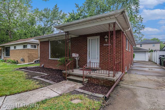 Property Photo: 9986 Becker Avenue MI 48101