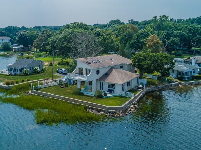 Property Photo:  99 Smith Street  RI 02809 